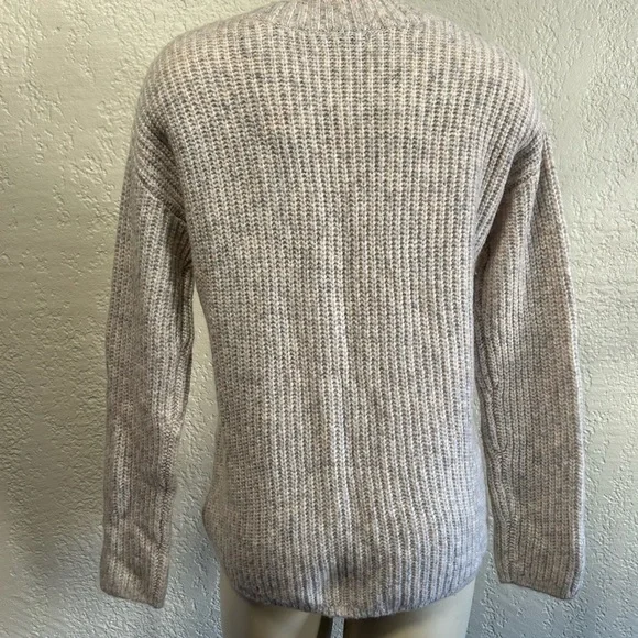 BANANA REPUBLIC gray alpaca blend v-neck boxy oversized sweater XS - Picture 3 of 10